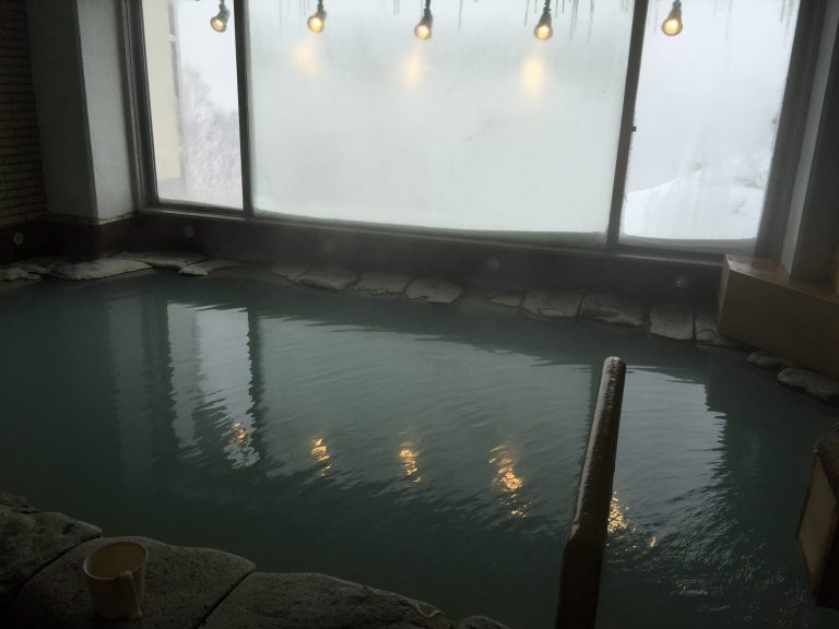 万座温泉 混浴露天風呂湯あみ着あります！万座プリンスこまくさの湯 Holidays!